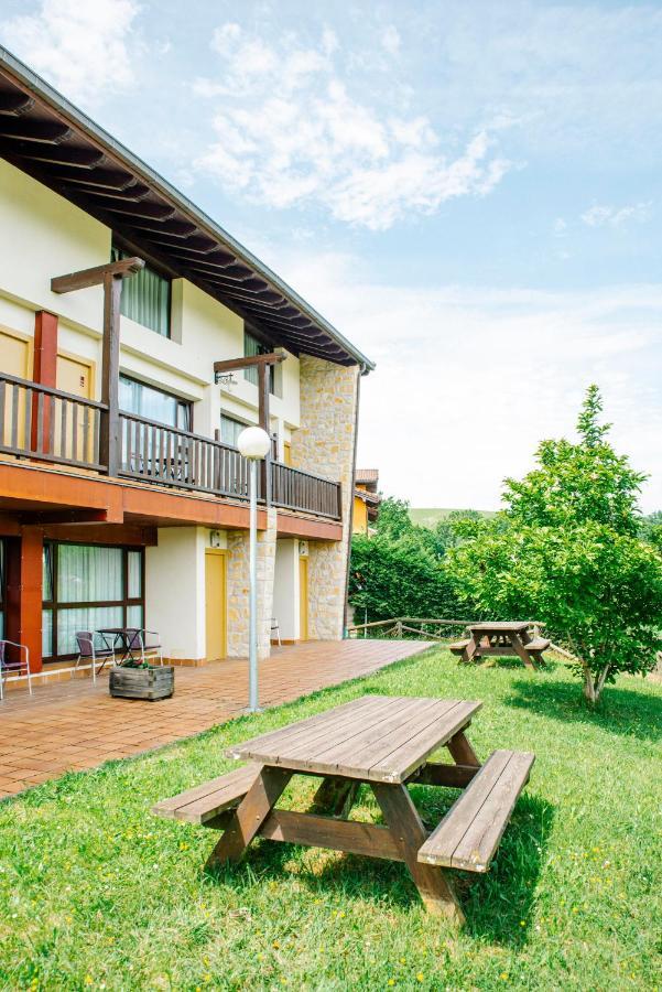 Apartamentos Aldea Del Puente Cangas de Onis Exterior photo