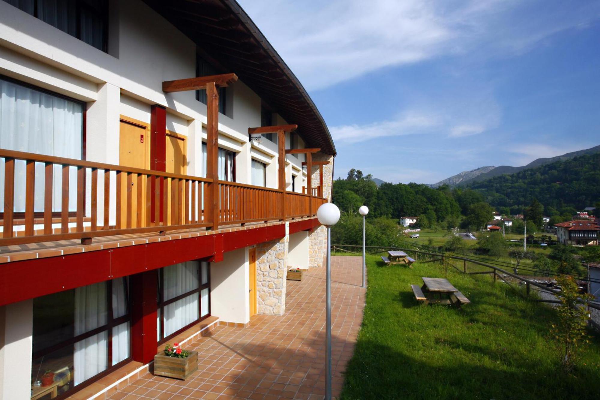 Apartamentos Aldea Del Puente Cangas de Onis Exterior photo